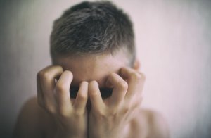 Les patients invisibles, ou les jeunes dans le contexte de la maladie