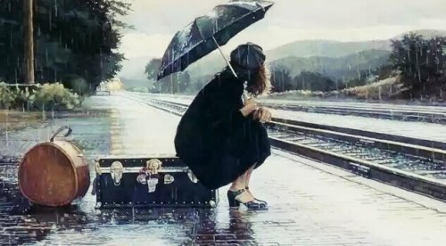 jeune fille qui attend un train