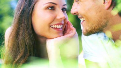 couple qui se regarde