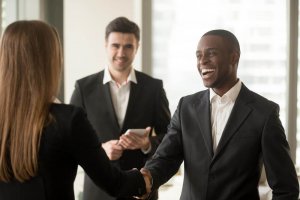 5 traits de caractère que présentent les personnes diplomates