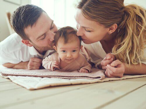 Parents avec leur bébé