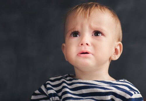 bébé triste