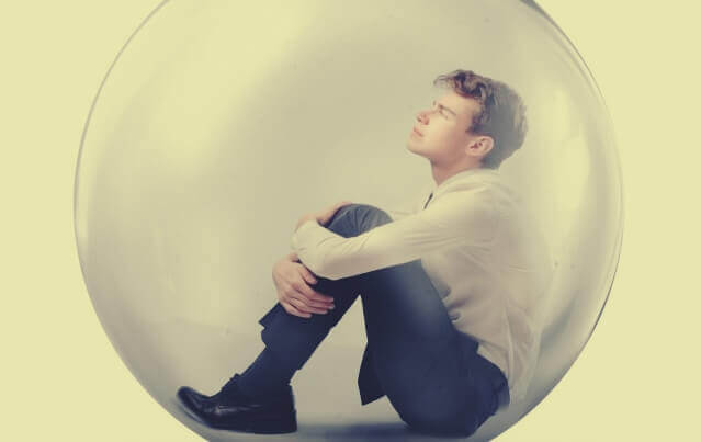 jeune homme dans sa bulle