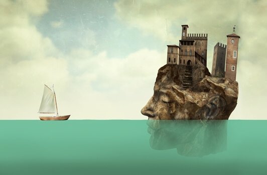 bateau allant vers une ile