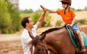 6 bénéfices de la thérapie assistée par le cheval