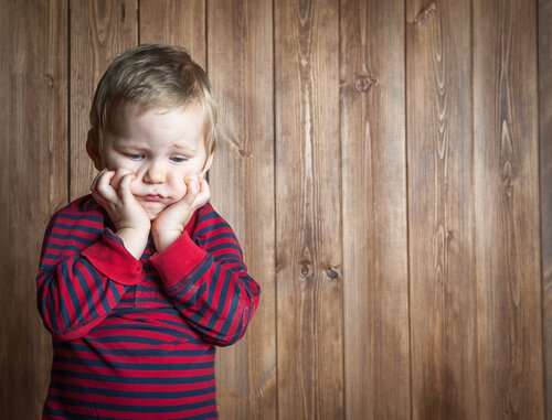 enfant ressentant de la frustration