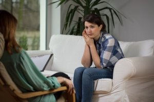 Les psychologues, des personnes aidant à traduire des pensées et des émotions