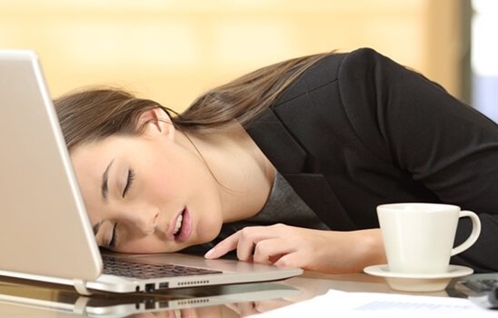 Narcolepsie : causes, symptômes et traitement