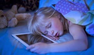 Insomnie technologique : des écrans qui nous empêchent de dormir