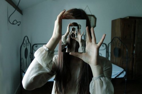 mener une introspection
