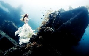 Si vous avez touché le fond, n'y restez pas : remontez !