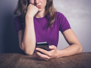 Utiliser Facebook réduit le bien-être émotionnel
