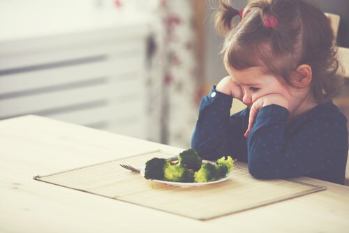 néophobie alimentaire : pourquoi se produit-elle ?