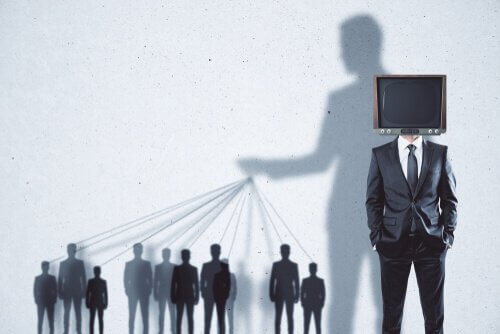 3 types de tactiques sur la propagande politique