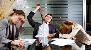 Le zombie au travail: la faute du travailleur ou de l'entreprise?