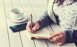 Le journal de 5 minutes pour se sentir plus complet