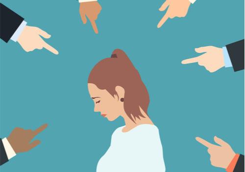 les stéréotypes mènent au jugement