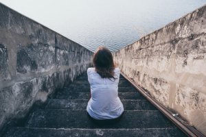 Je suis épuisé de parler aux autres, pourquoi?