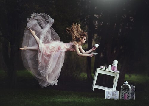 Le mythe de la fée de maison