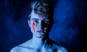 Les micro-agressions, cette petite torture quotidienne