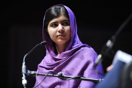 Malala Yousafzai au micro