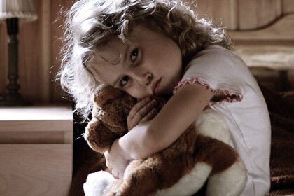 Qu'est-ce qui se cache derrière un enfant hyperactif: des traumas ou un stress infantile ?