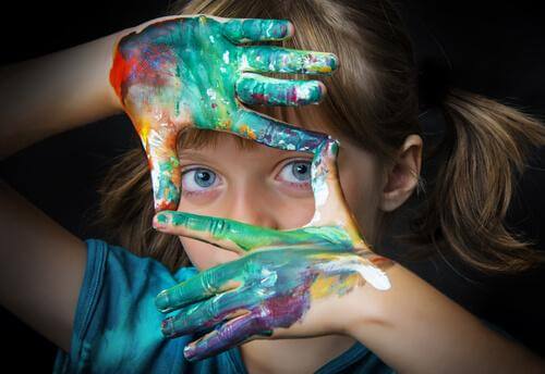 L'importance de l'art dans le développement infantile