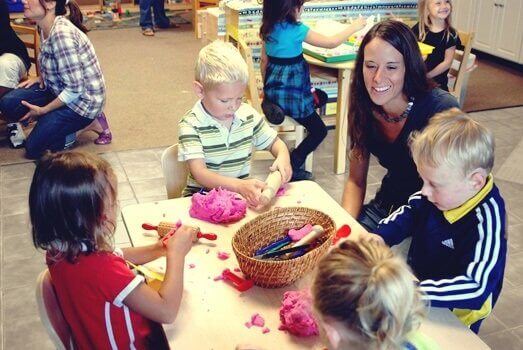 mise en pratique du travail coopératif dans une classe