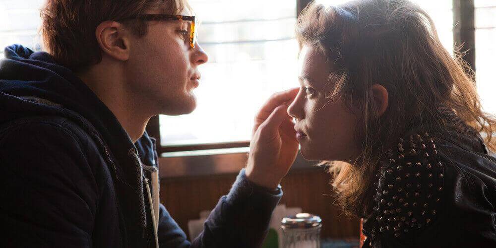 Ian et Sofi dans I Origins