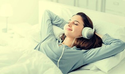 Mythes et vérités sur l’apprentissage pendant le sommeil