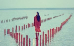 La relation entre l'isolement et la victimisation