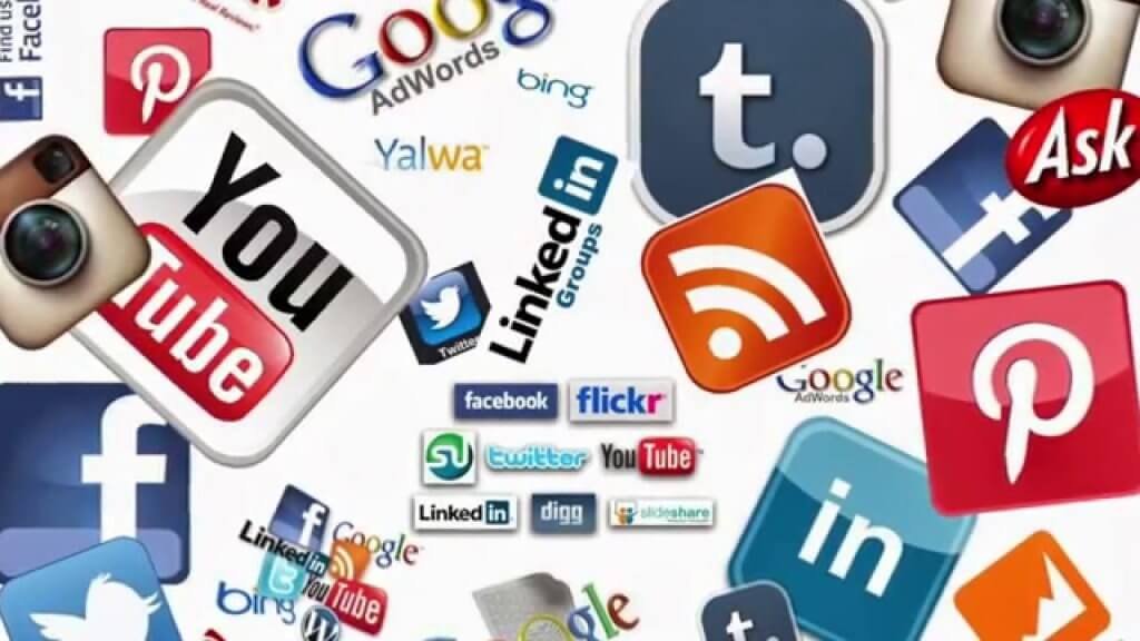 les réseaux sociaux : principales causes du FOMO