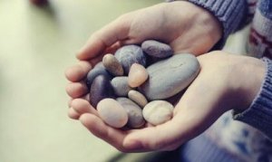 Émotions afflictives : le poids qui freine notre bonheur