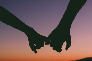 En amour 1+1 font 3 : toi, moi et le couple