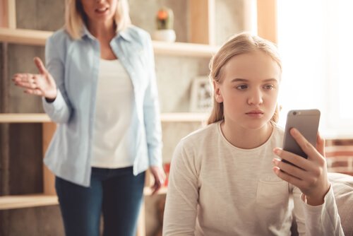 les problèmes de comportements chez l'enfant peuvent aussi découler de l'addiction au smartphone et aux nouvelles technologies