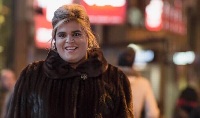 Paquita Salas et sa tenue vestimentaire