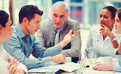 travail et ultracrepidarianisme