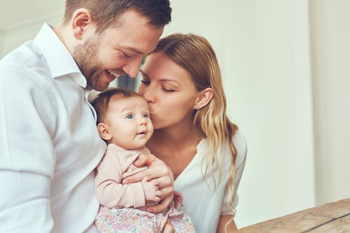 Comment l'attachement adulte affecte-t-il l'éducation des enfants ?