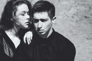 Le marteau et le mur dans la relation de couple
