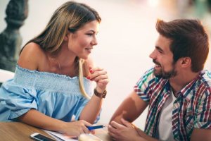 7 signes de connexion émotionnelle avec une personne