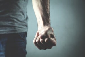 Pourquoi la violence existe-t-elle encore?