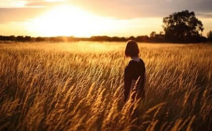 Une femme qui a compris les clés du bonheur
