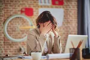 Éducation des enfants: le coût réel du stress parental