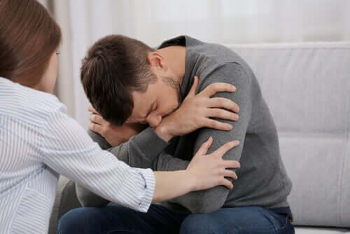 Un homme qui souffre de dépression