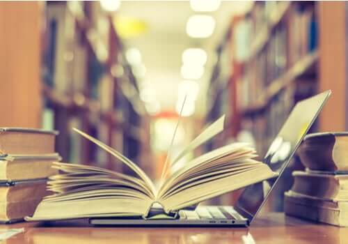 Un livre d'une personne qui souhaite reprendre les études