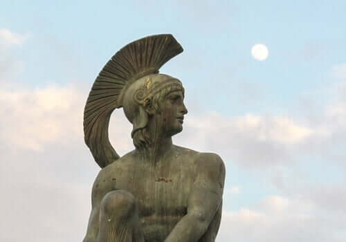 mythe d'Aphrodite et Arès : statue d'Arès
