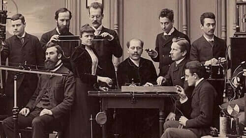 Hugo Münsterberg travaillant