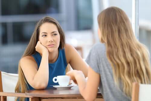 Avoir des amis narcissiques 