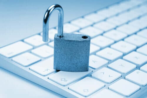 Internet et le droit à la vie privée