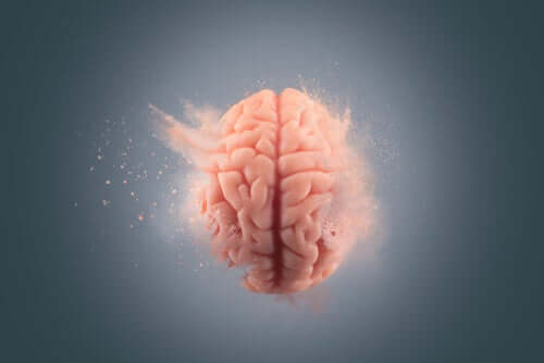 Un cerveau se désintégrant représentant symboliquement le fait d'oublier